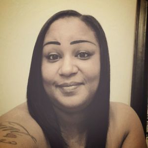 Meet your Posher, Mona